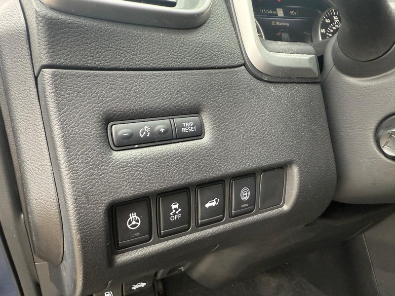 Nissan Murano Vehicle Image 21