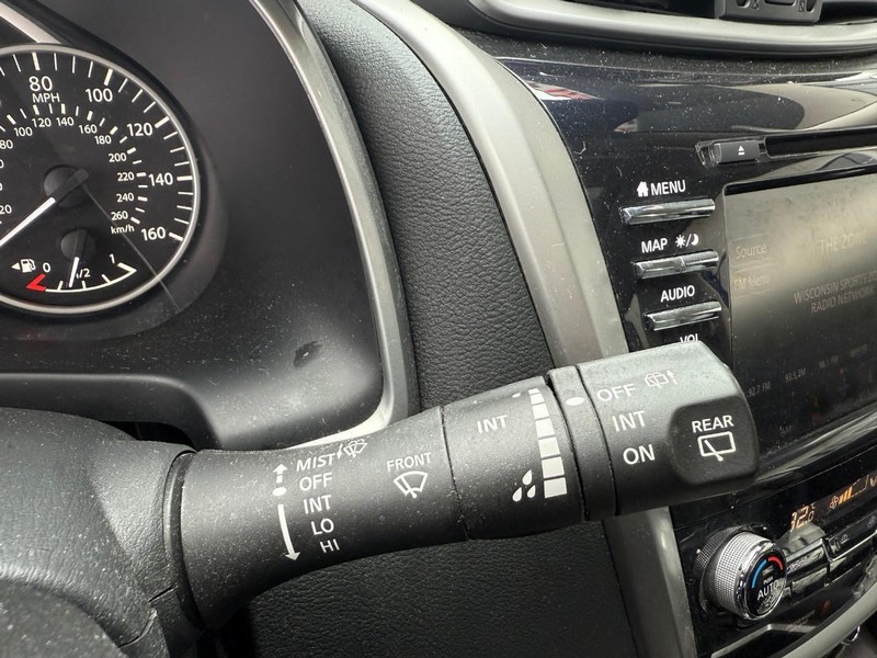 Nissan Murano Vehicle Image 27