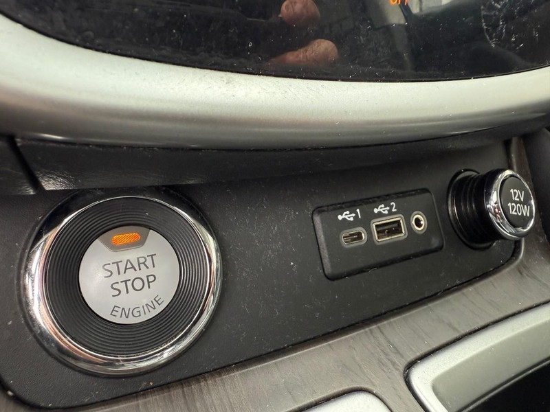 Nissan Murano Vehicle Image 29
