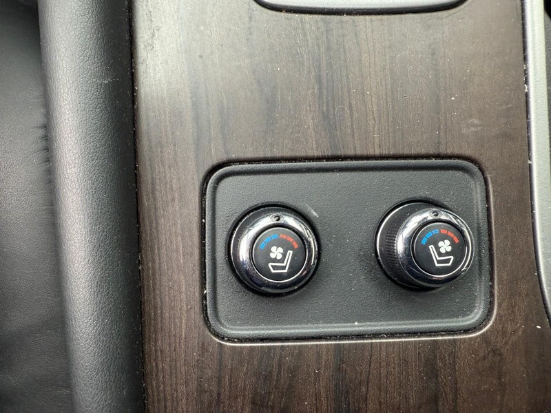 Nissan Murano Vehicle Image 30