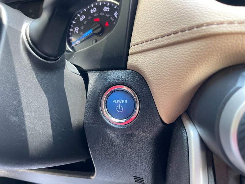 Toyota RAV4 Hybrid Vehicle Image 30