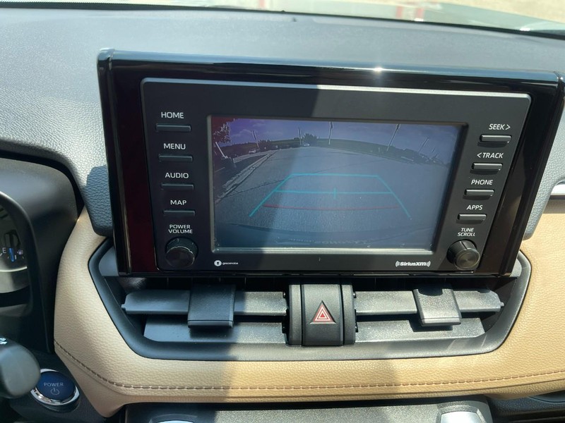 Toyota RAV4 Hybrid Vehicle Image 33