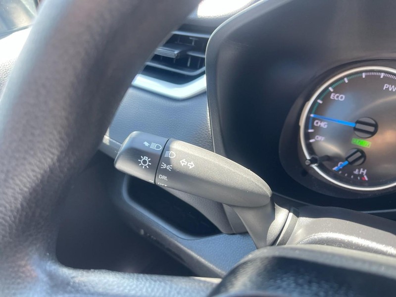 Toyota RAV4 Hybrid Vehicle Image 29