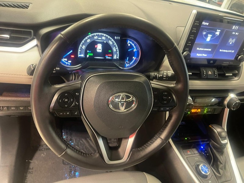 Toyota RAV4 Hybrid Vehicle Image 27