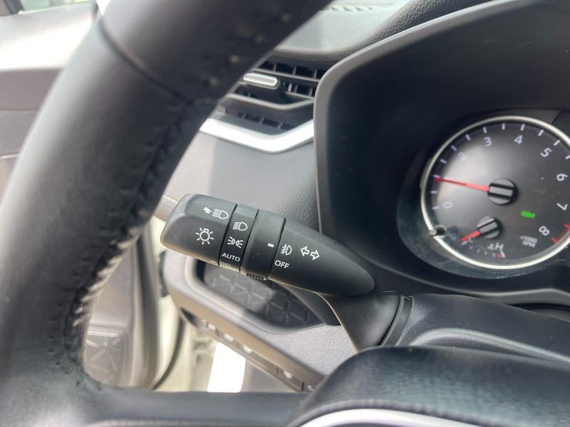 Toyota RAV4 Vehicle Image 25
