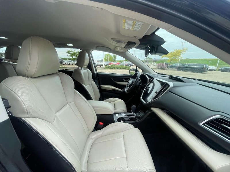Subaru Ascent Vehicle Image 10