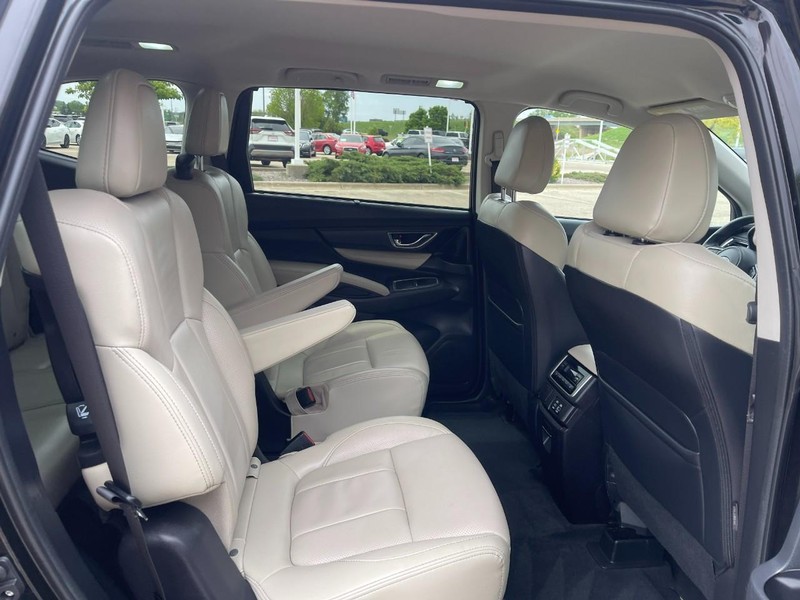 Subaru Ascent Vehicle Image 13