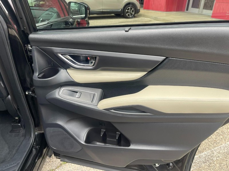 Subaru Ascent Vehicle Image 16