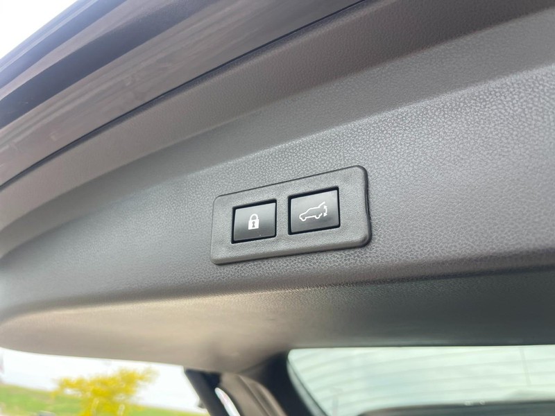 Subaru Ascent Vehicle Image 19