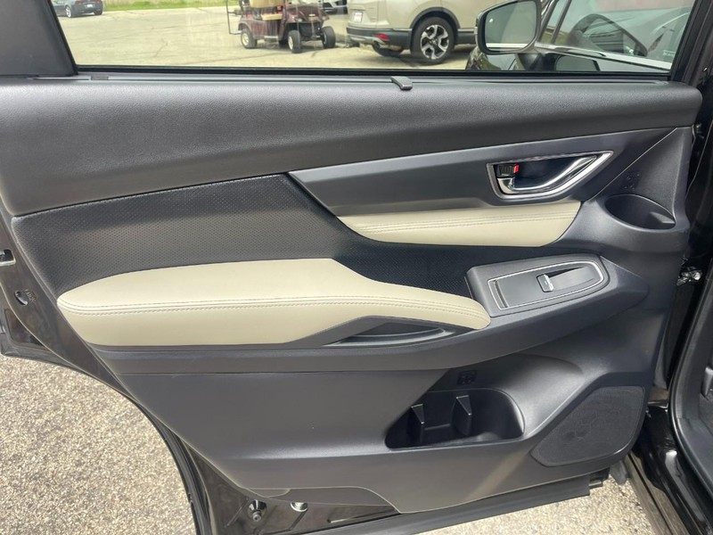 Subaru Ascent Vehicle Image 22