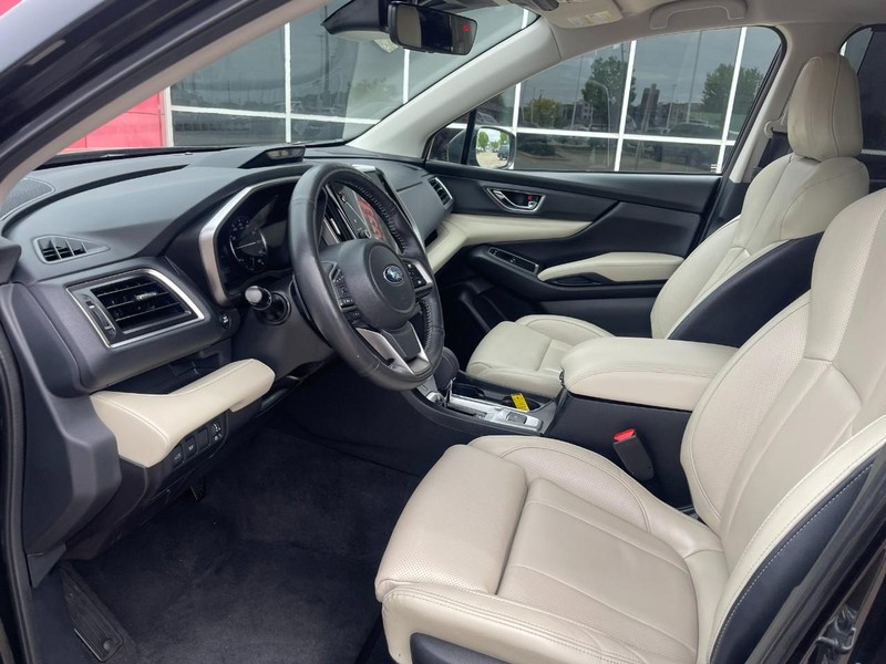 Subaru Ascent Vehicle Image 24