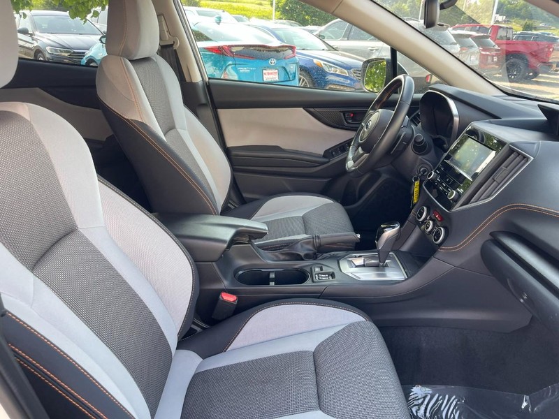 Subaru Crosstrek Vehicle Image 10