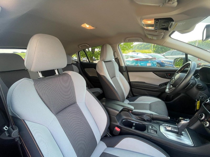 Subaru Crosstrek Vehicle Image 11
