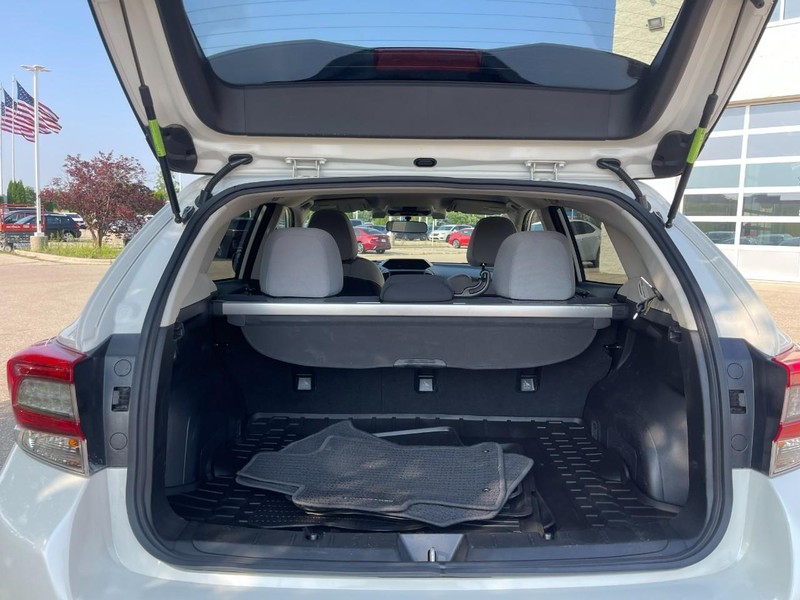 Subaru Crosstrek Vehicle Image 16