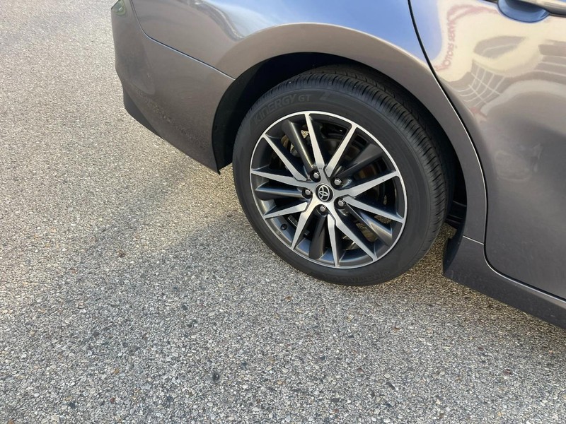 Toyota Camry Vehicle Image 08