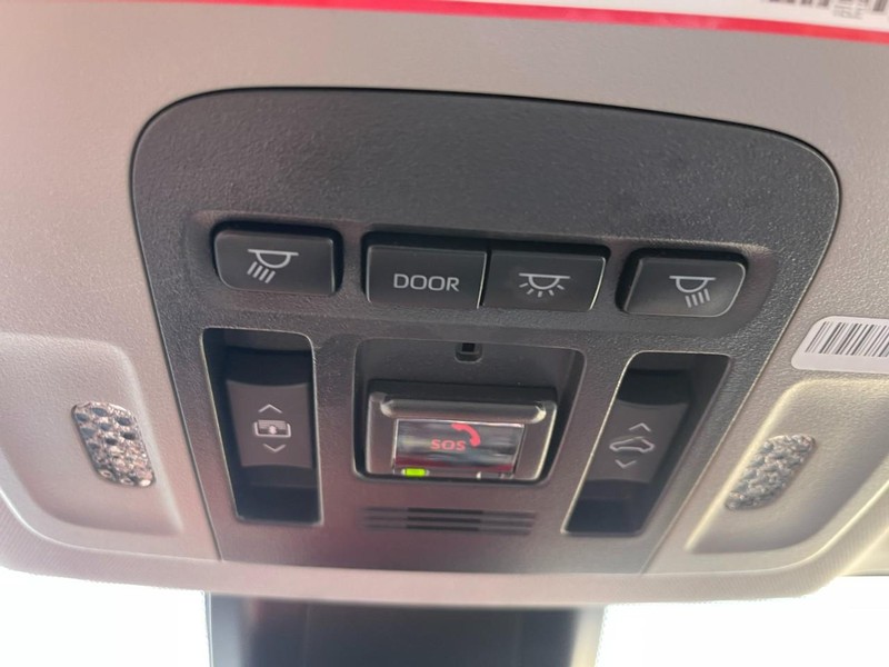Toyota Camry Vehicle Image 35