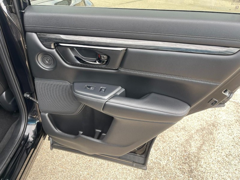 Honda CR-V Vehicle Image 16