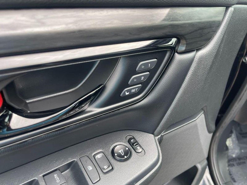 Honda CR-V Vehicle Image 24