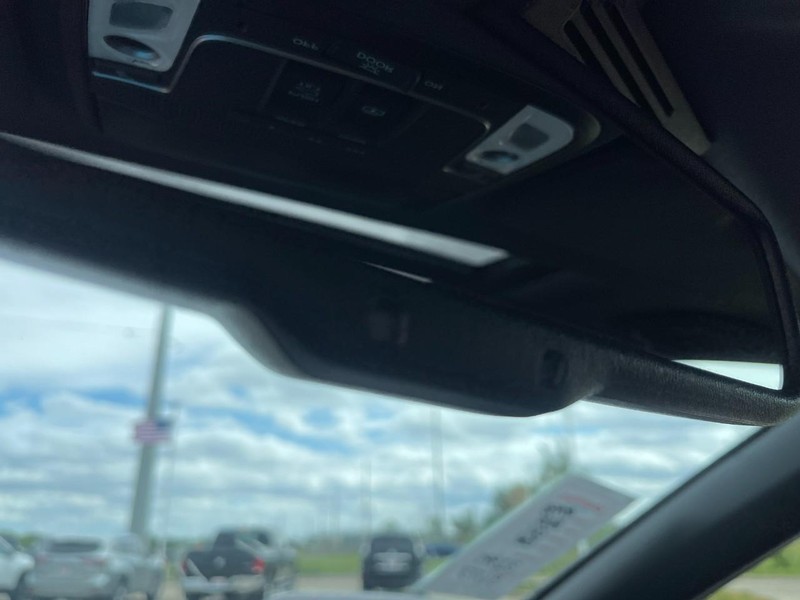 Honda CR-V Vehicle Image 37