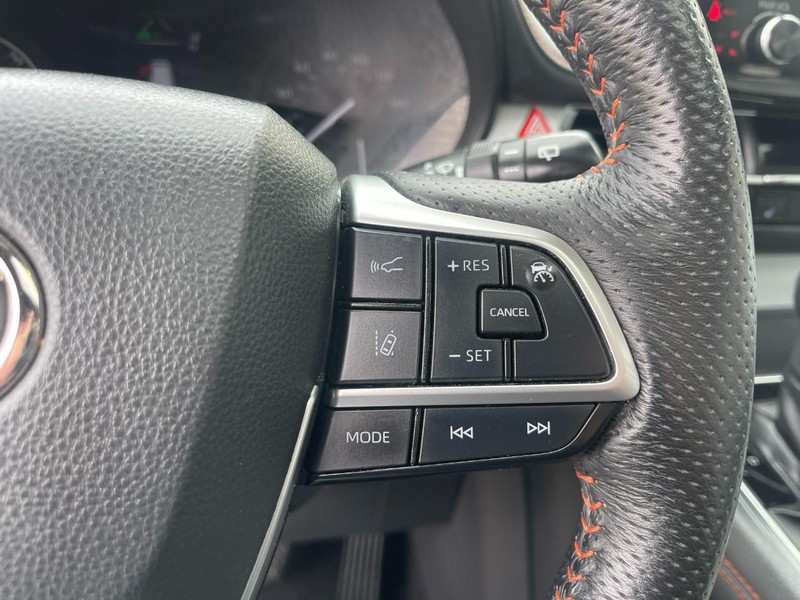 Toyota Sienna Vehicle Image 27