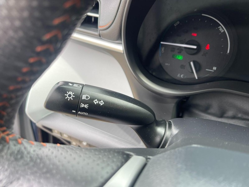 Toyota Sienna Vehicle Image 28