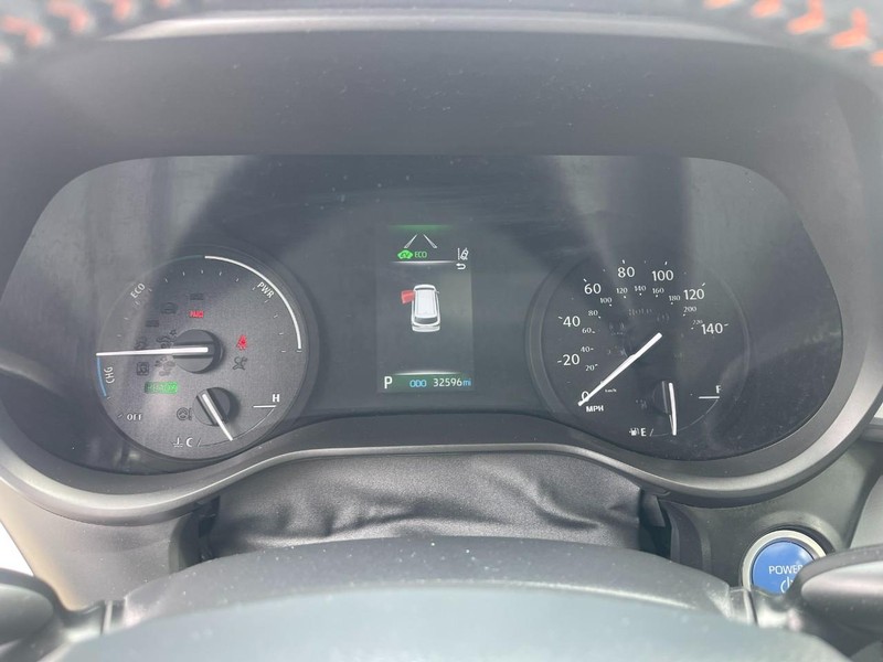 Toyota Sienna Vehicle Image 30