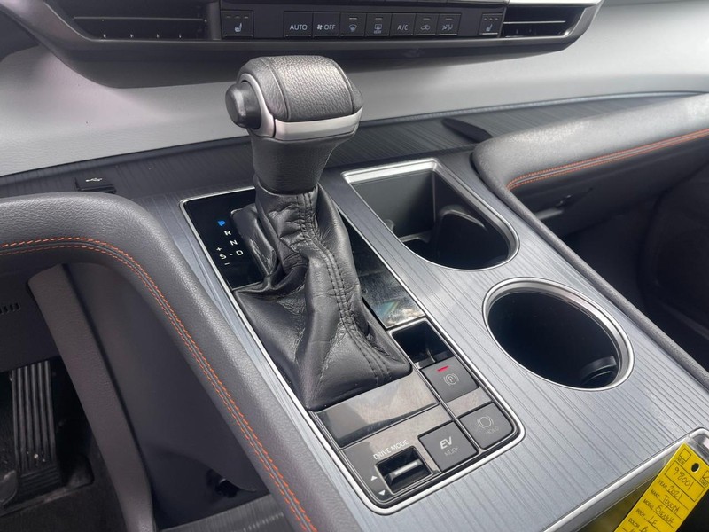 Toyota Sienna Vehicle Image 31