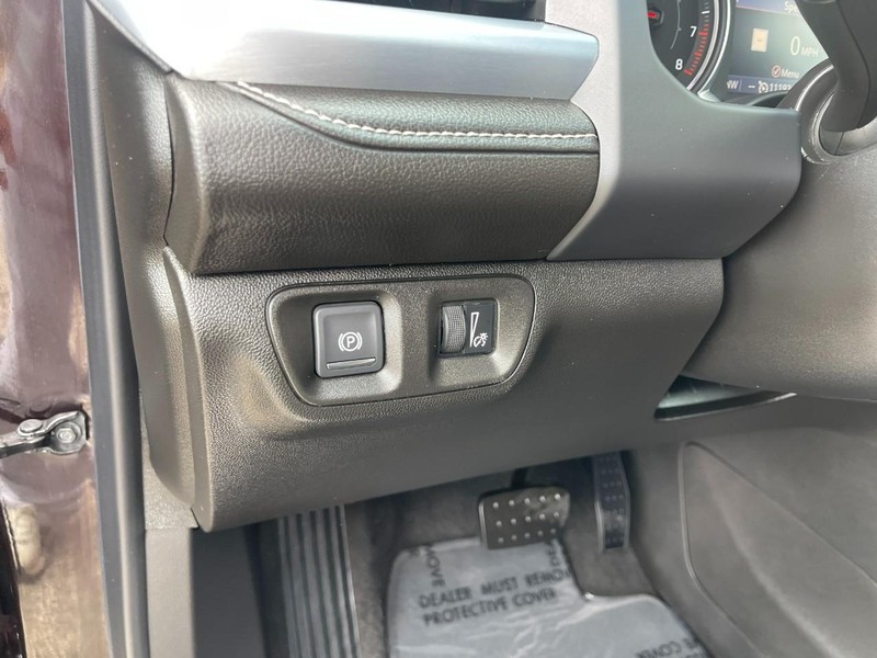 GMC Acadia Vehicle Image 24