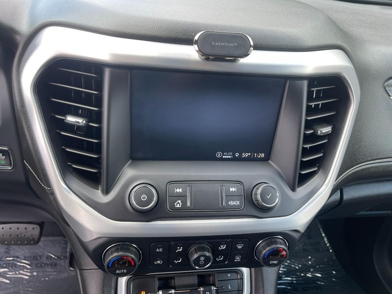 GMC Acadia Vehicle Image 28
