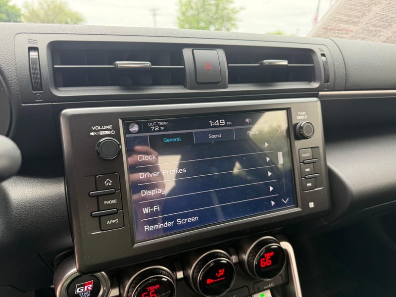 Toyota GR86 Vehicle Image 20