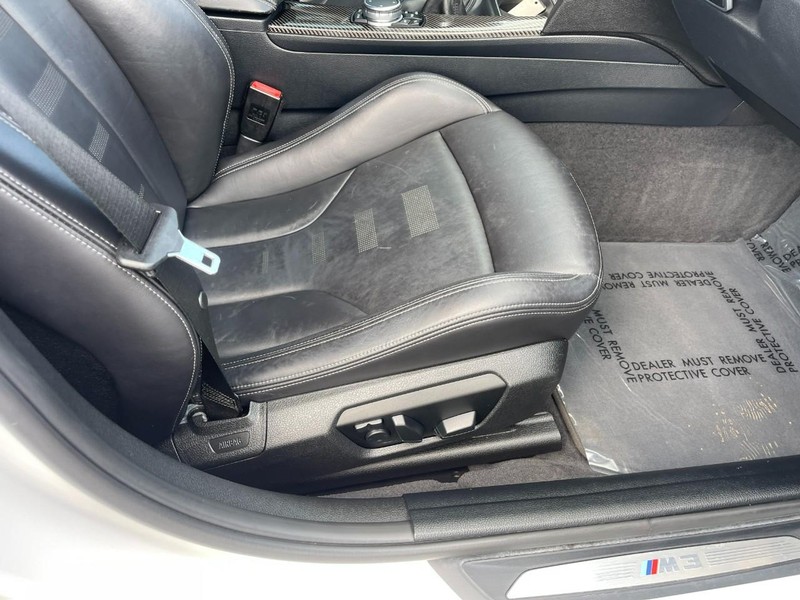 BMW M3 Vehicle Image 12