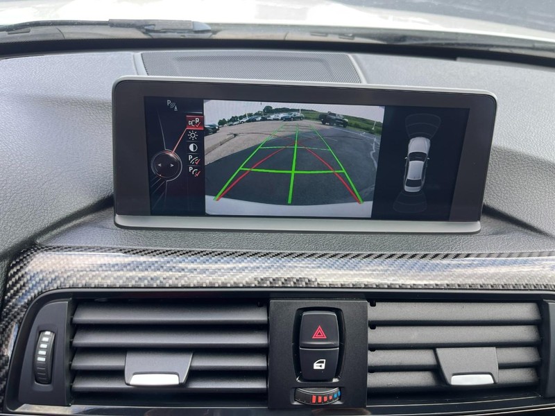 BMW M3 Vehicle Image 35