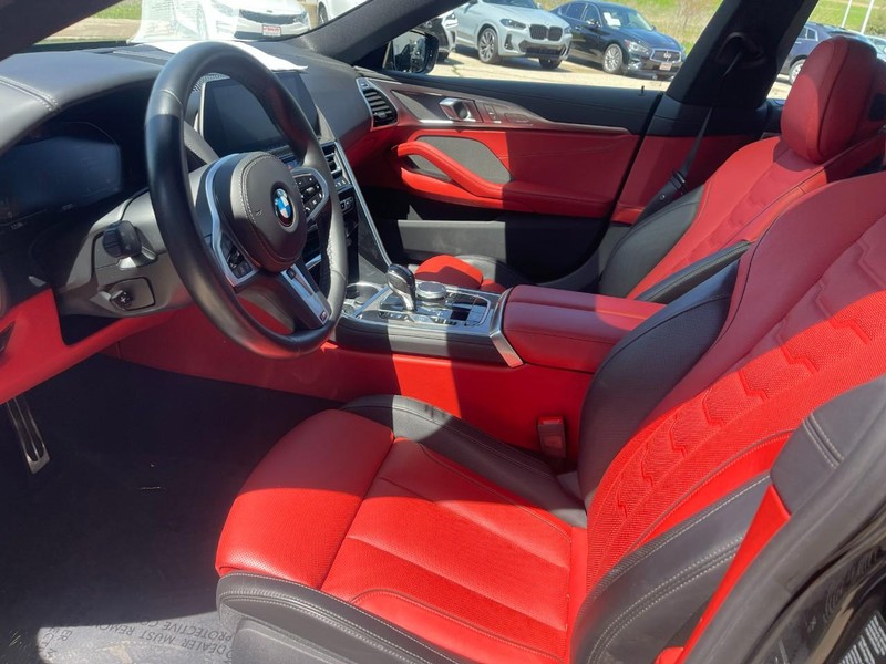 BMW 8 Series Vehicle Image 22