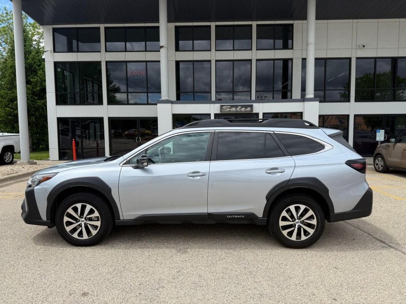 Subaru Outback Vehicle Image 06