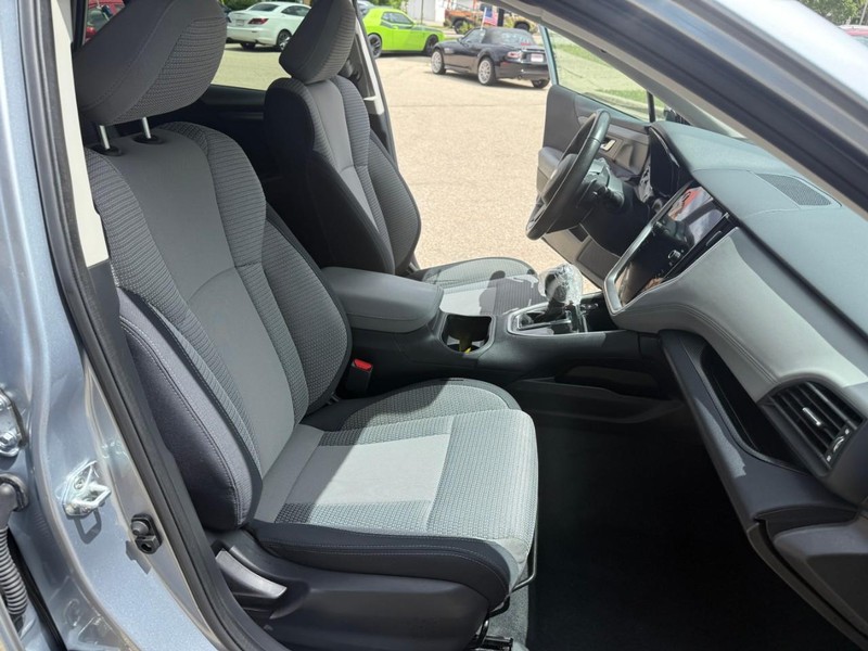 Subaru Outback Vehicle Image 15