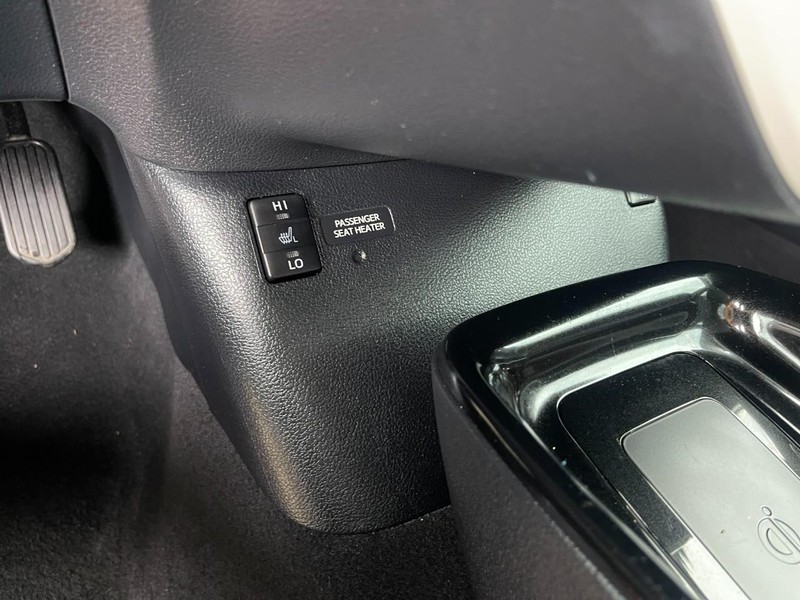 Toyota Prius Vehicle Image 29