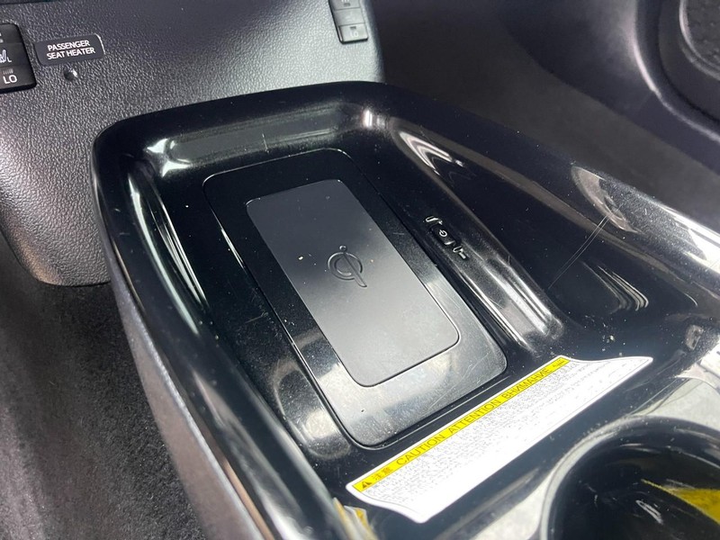 Toyota Prius Vehicle Image 30