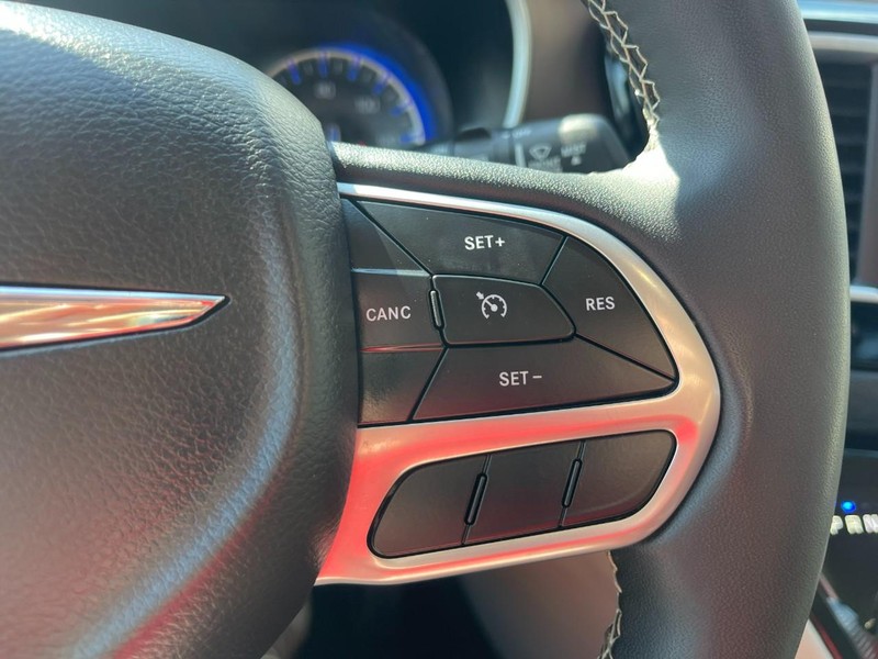 Chrysler Voyager Vehicle Image 30