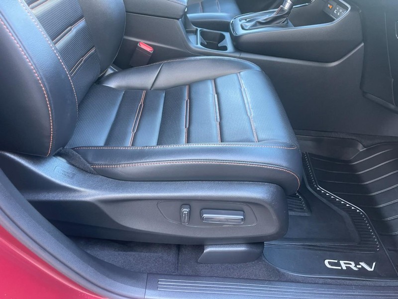 Honda CR-V Hybrid Vehicle Image 12