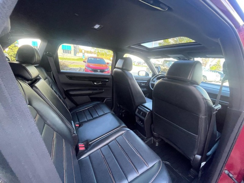 Honda CR-V Hybrid Vehicle Image 15