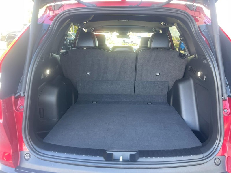 Honda CR-V Hybrid Vehicle Image 17