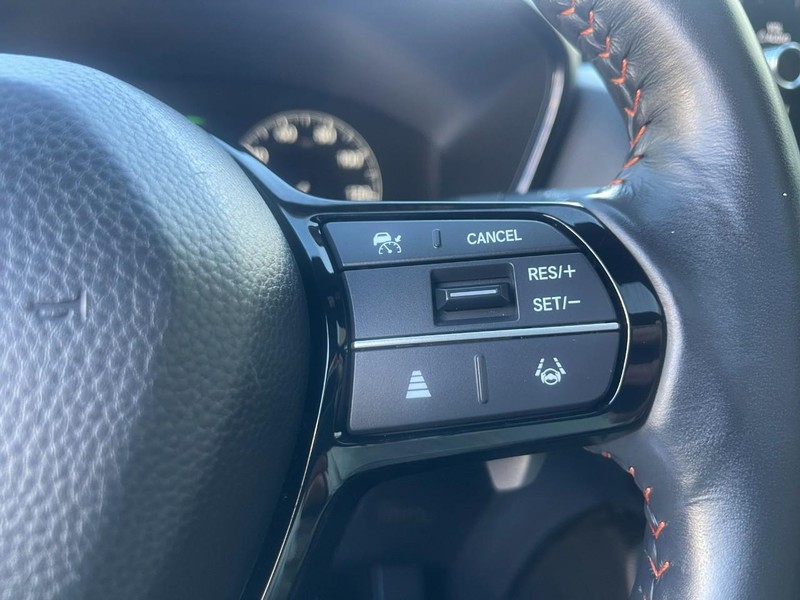 Honda CR-V Hybrid Vehicle Image 35