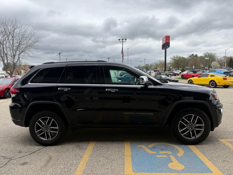 Jeep Grand Cherokee Vehicle Image 04
