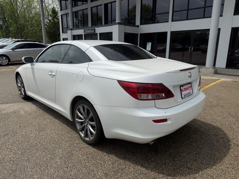 Lexus IS 250C Vehicle Image 07