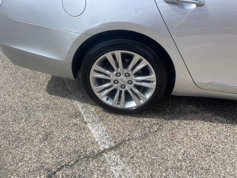 Cadillac XTS Vehicle Image 08