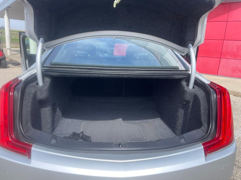Cadillac XTS Vehicle Image 17