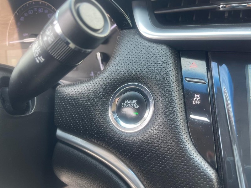 Cadillac XTS Vehicle Image 31