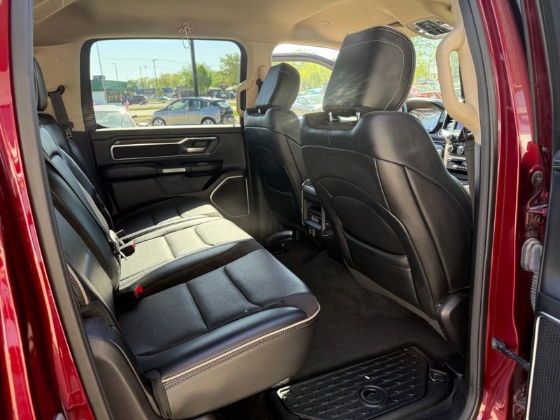 Ram 1500 Vehicle Image 16