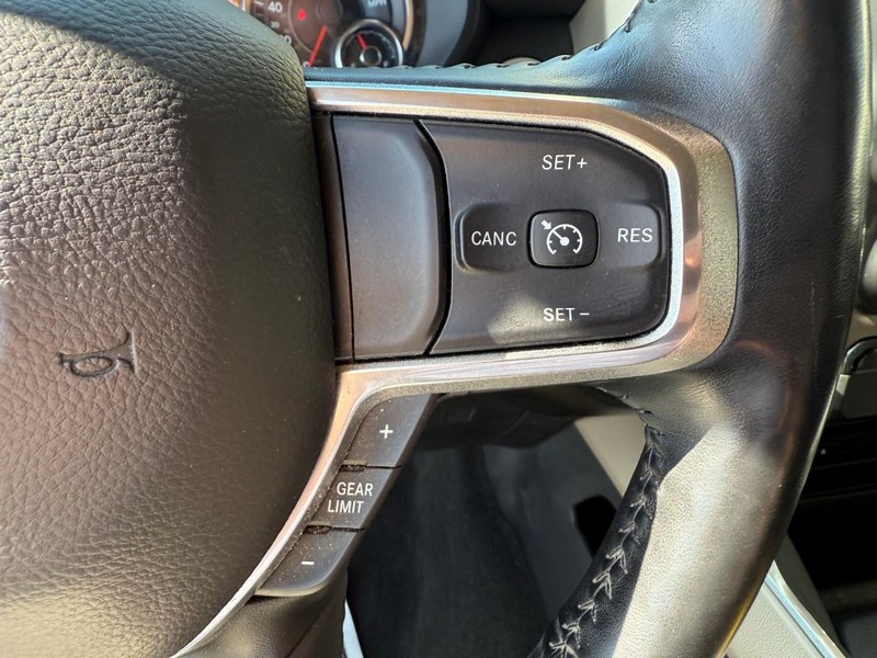 Ram 1500 Vehicle Image 23