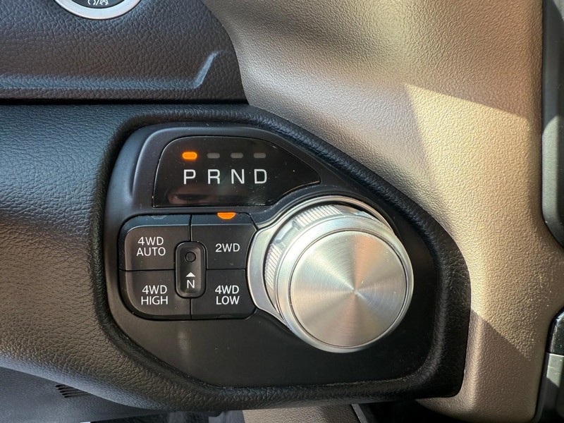 Ram 1500 Vehicle Image 26